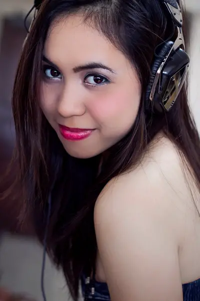 Photo By Jey Frias