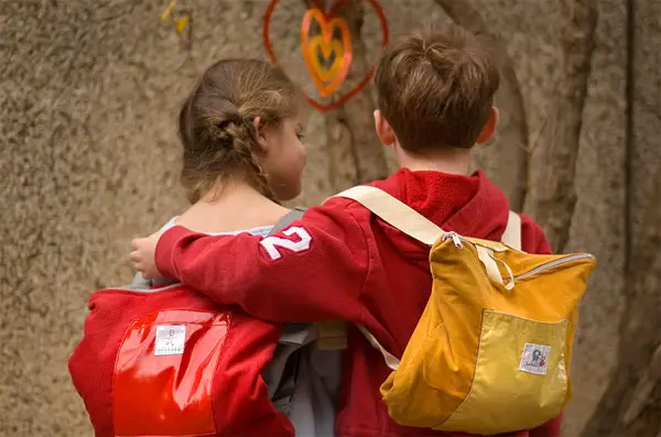 Photos of Children in Love: Pure and Touching - Photodoto