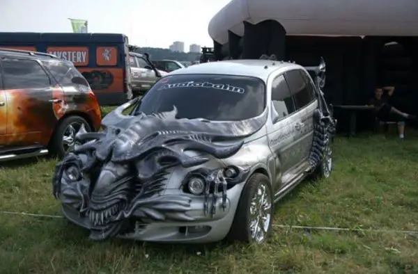 Hilarious Car Crash Photos - Photodoto