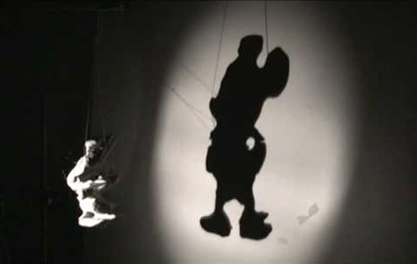 30 Examples of Amazing Shadow Art